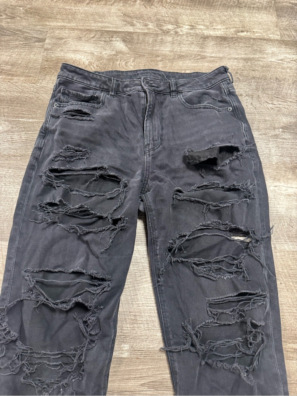 American Eagle Mom Jeans in Black Size 12 - Picture 2 of 9